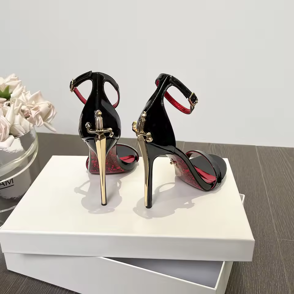 2026 New Summer Red Sole Patent Leather Strap Stiletto Heel Buckle Closure Sandals Women Royal Sister Style Super High Sexy