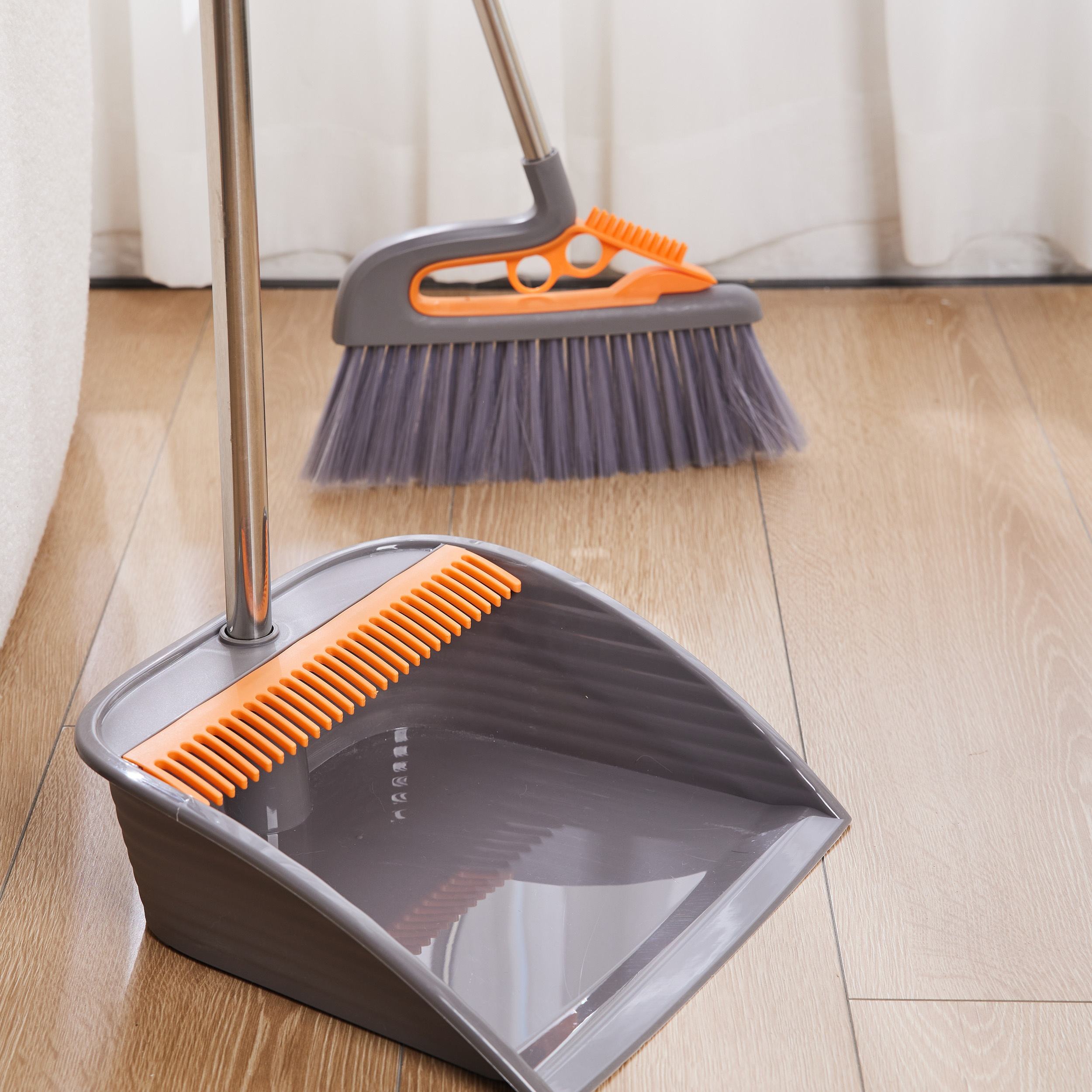 Realida Multifunctional Magic Wiper Broom Home Supplies Portable 2 in 1 Broom and Dustpan Set for Kitchen Floor Cleaning - Dongguan Xiuhui